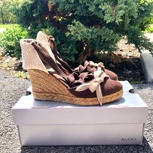 ALDO brown/cream femi canvas bow ankle wrap wedges